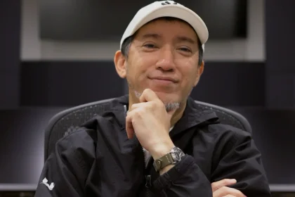 Portrait de Shinji Mikami, futur membre du Hall of Fame de l’AIAS