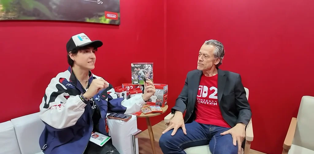 Bill van Zyll, vice-président et directeur général de Nintendo pour l'Amérique latine, lors d'un entretien avec Coelho sur la Nintendo Switch 2.